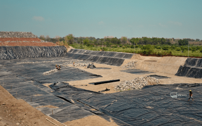 Perbedaan Geomembrane Smooth dan Textured: Solusi Tepat untuk Proyek Tambak, Landfill, & Limbah Industri